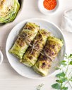 Lettuce capunet with cereals and vegetables